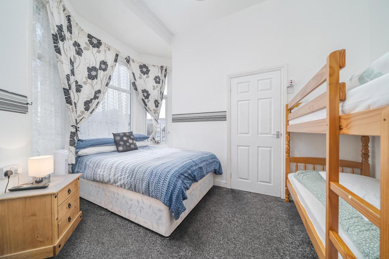 Deneside Guest House Blackpool Extérieur photo
