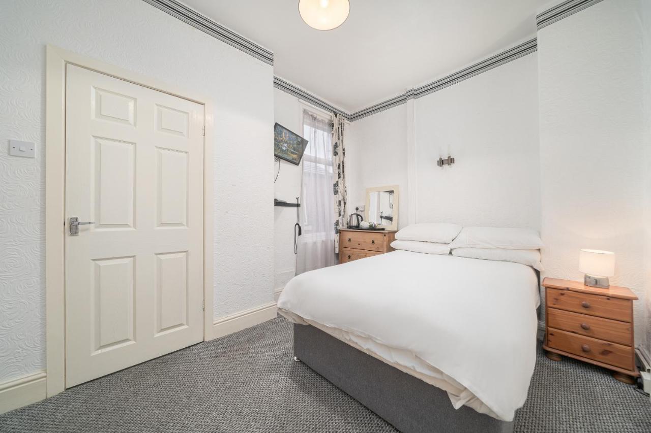 Deneside Guest House Blackpool Extérieur photo