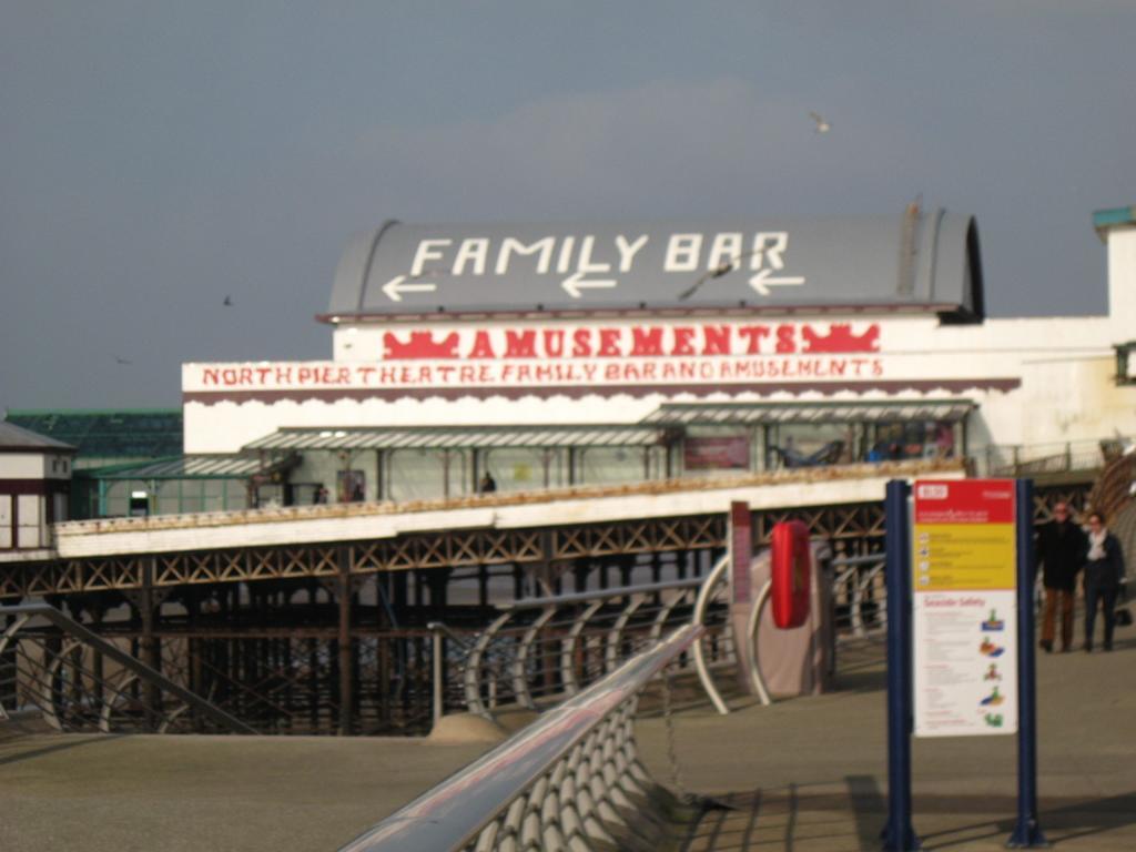 Deneside Guest House Blackpool Extérieur photo